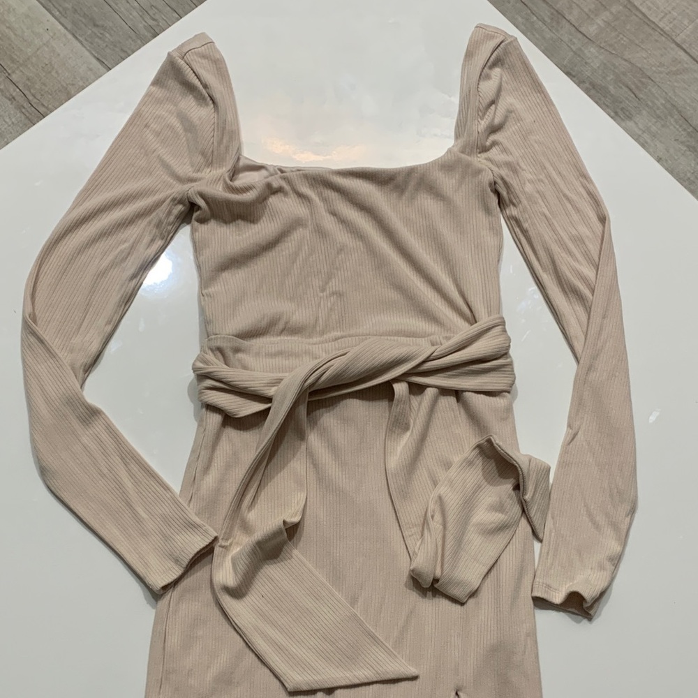 Lovers and Friends Sariah Beige Ribbed Midi Dress XS - $168 Excellent condition - Picture 9 of 14